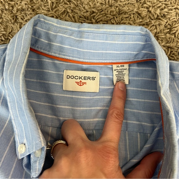 Dockers Signature Comfort Flex Button-Up Shirt - Picture 5 of 6